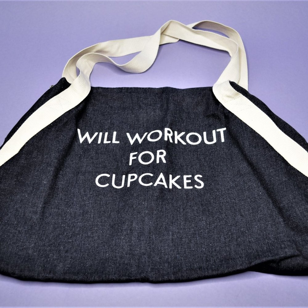 NWOT Private Party "Will Workout for Cupcakes" Denim Gym Bag - Picture 3 of 10